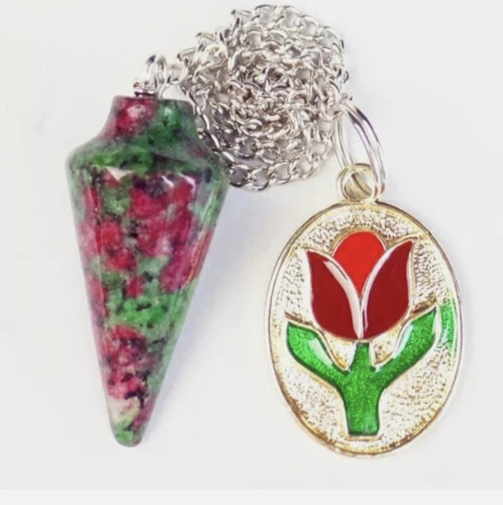 New Ruby in Zoisite Pendulum Gold Flower Pendant.